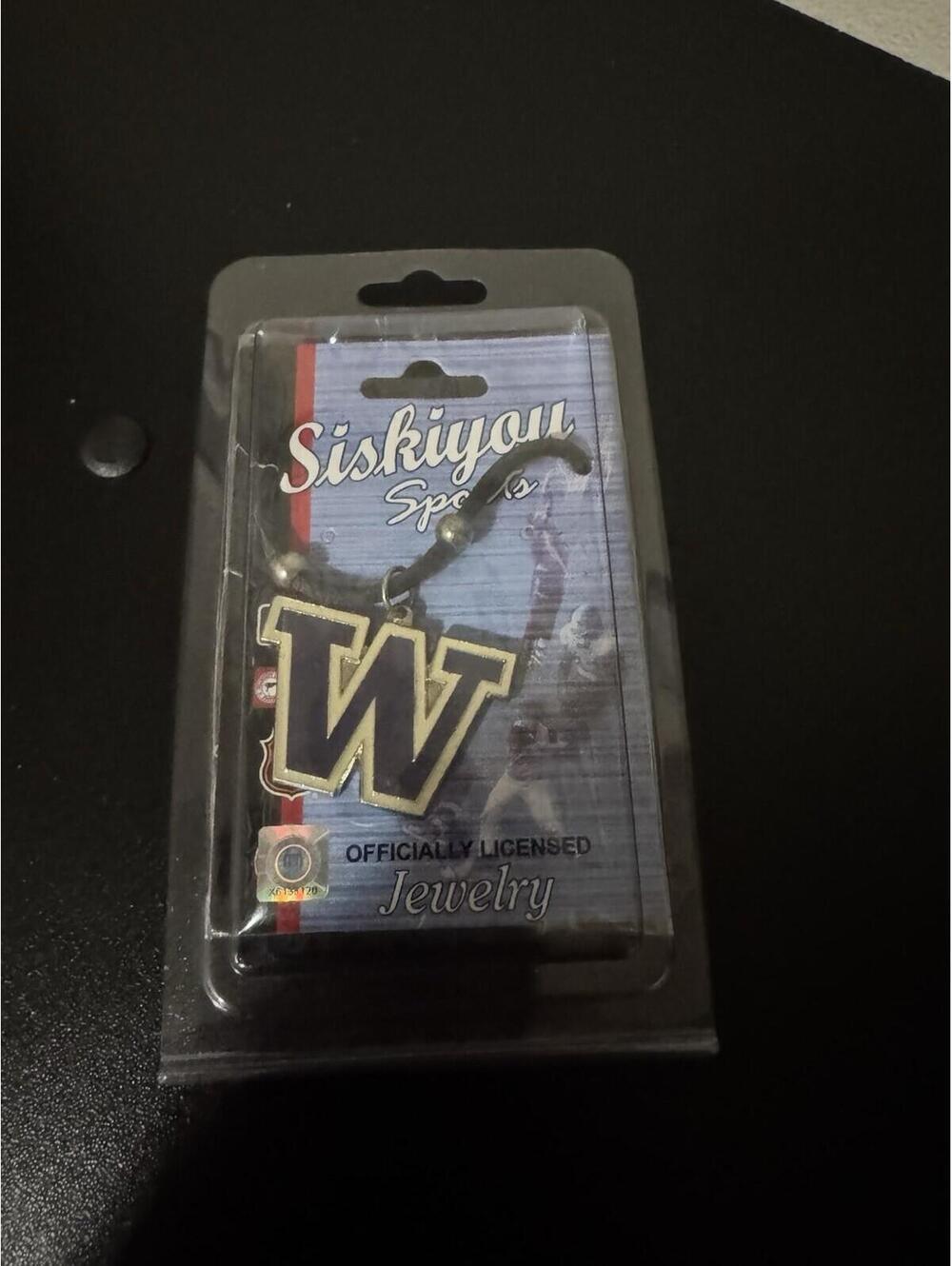 University of Washington Huskies W Necklace Siskiyou Sports Cord Pendant NEW